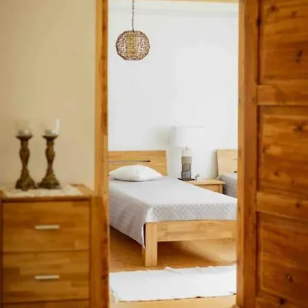 Riinude Kodumajutus Appartamento Kuressaare