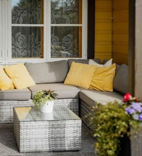 Riinude Kodumajutus * Kuressaare