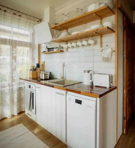 Apartament Riinude Kodumajutus *