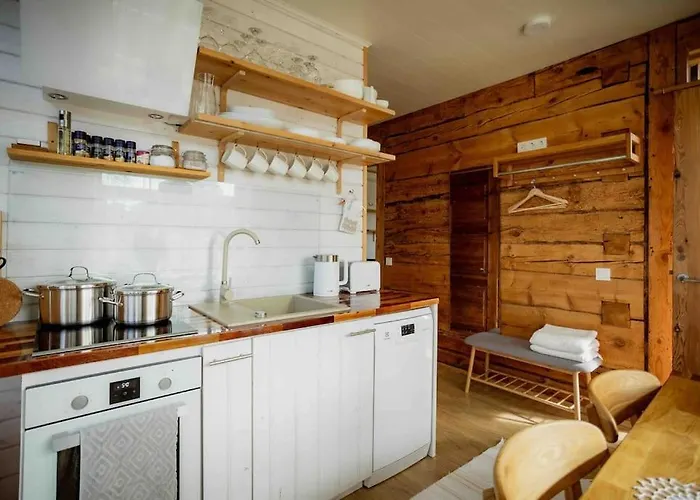 Riinude Kodumajutus Kuressaare